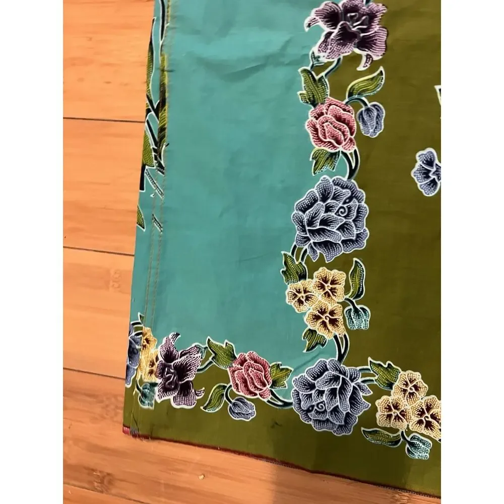 Floral Textiles Tablecloth Runner Cover Retro Motif Batik Art 46 x 37”